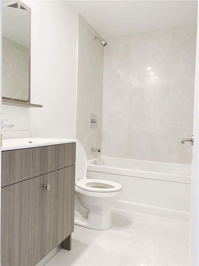 Preview image for 75 Canterbury Pl #2215, Toronto