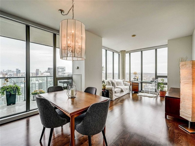 Preview image for 33 Lombard St #4203, Toronto