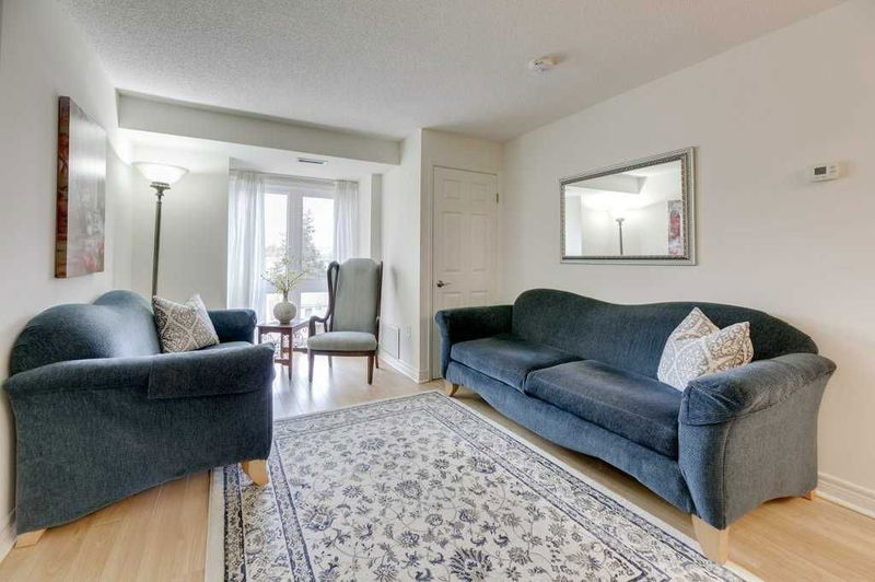 Preview image for 645 Millwood Rd #402, Toronto