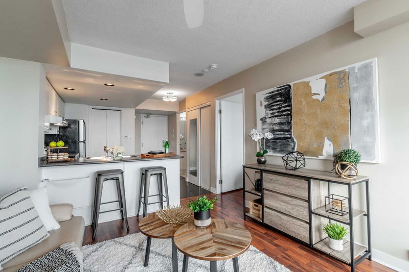 Preview image for 650 Queens Quay #1808, Toronto