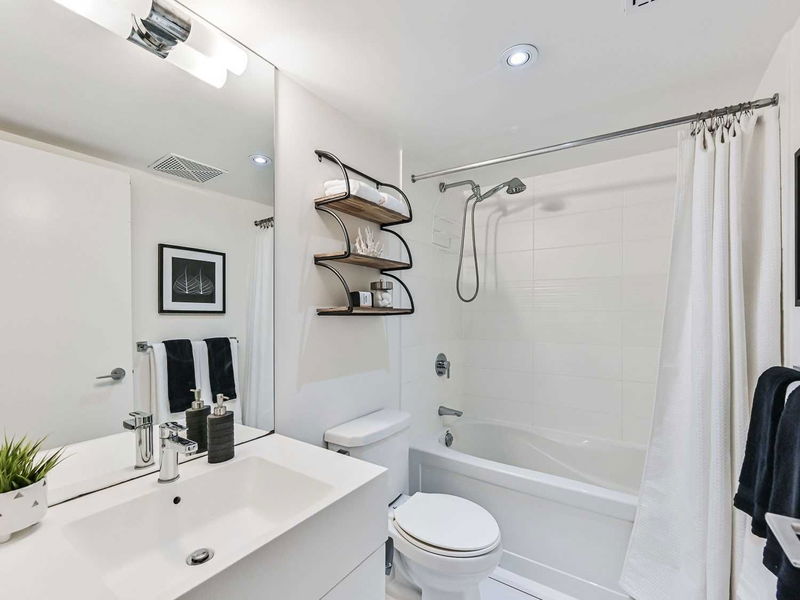Preview image for 10 Capreol Crt #850, Toronto