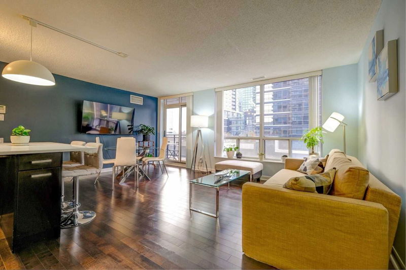 Preview image for 33 Sheppard Ave #606, Toronto