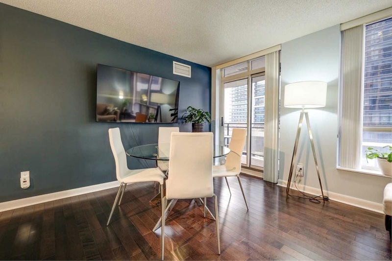Preview image for 33 Sheppard Ave #606, Toronto