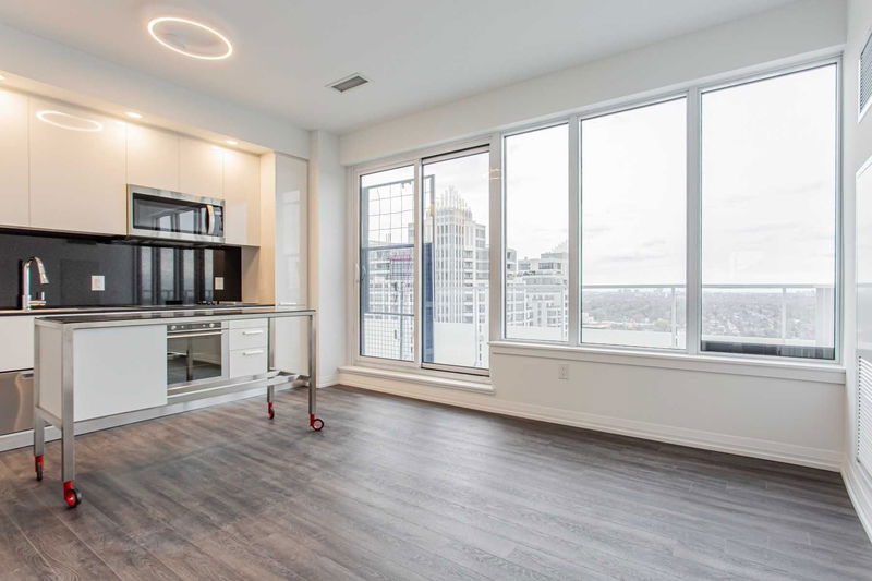 Preview image for 75 Canterbury Pl #2902, Toronto