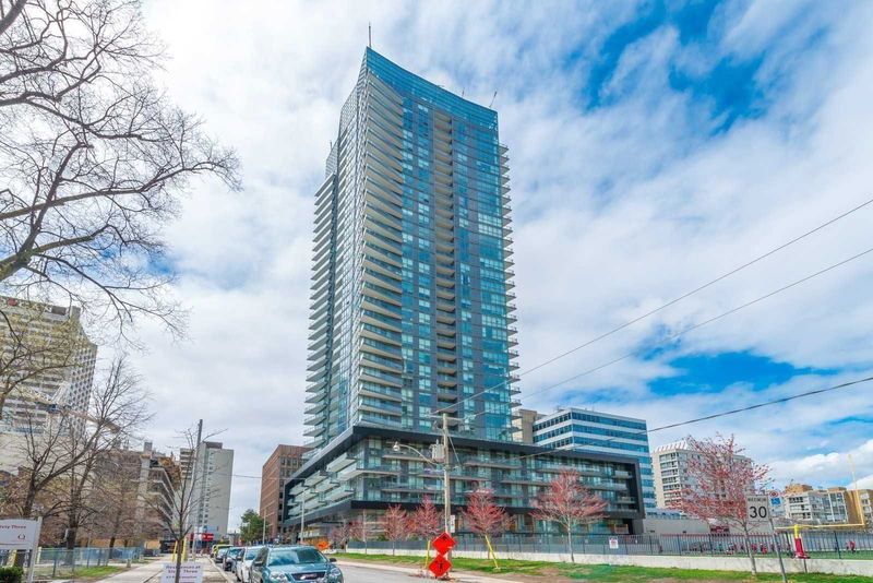 Preview image for 30 Roehampton Ave #Ph09, Toronto