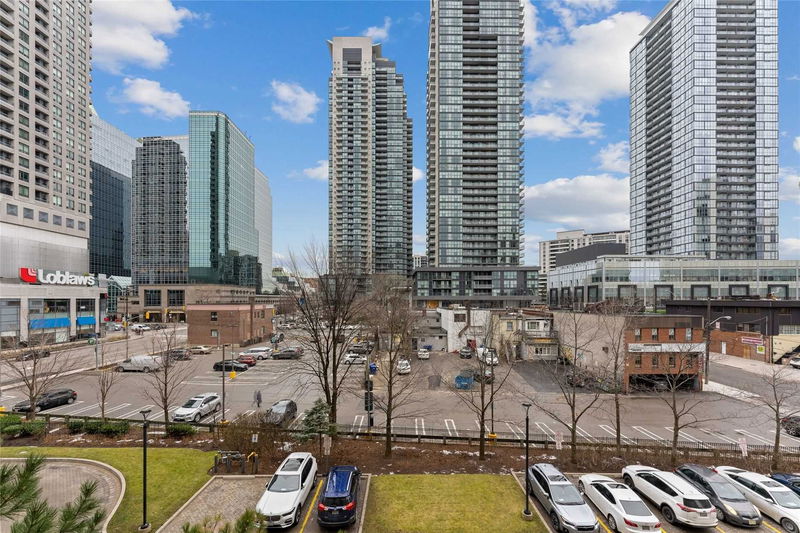 Preview image for 28 Empress Ave #517, Toronto