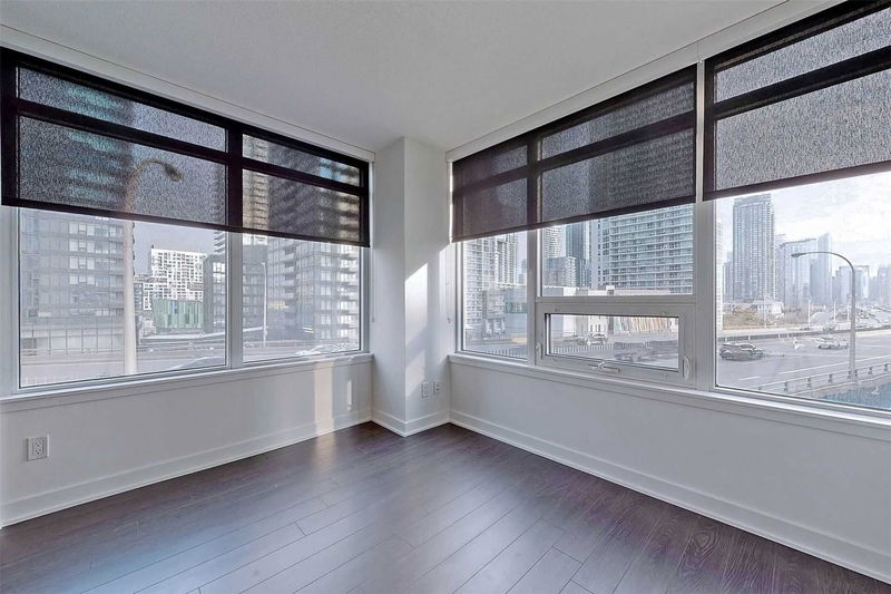 Preview image for 19 Bathurst St #706, Toronto