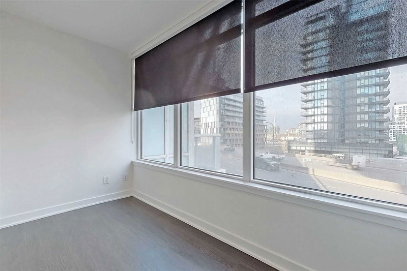 Preview image for 19 Bathurst St #706, Toronto