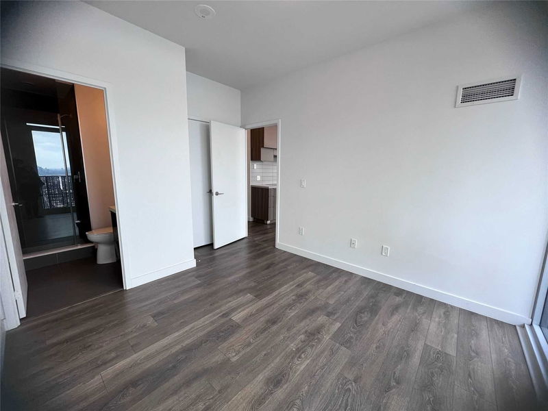 Preview image for 8 Eglinton Ave E #3105, Toronto