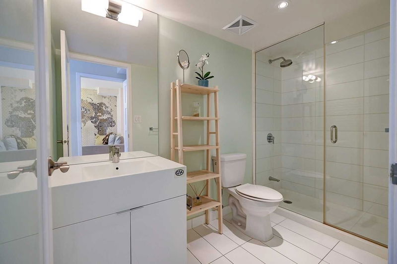 Preview image for 10 Capreol Crt #1056, Toronto