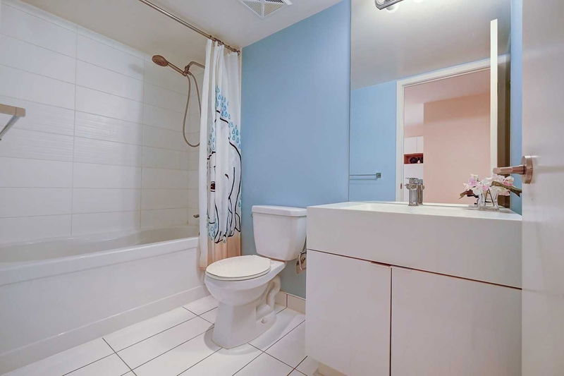 Preview image for 10 Capreol Crt #1056, Toronto