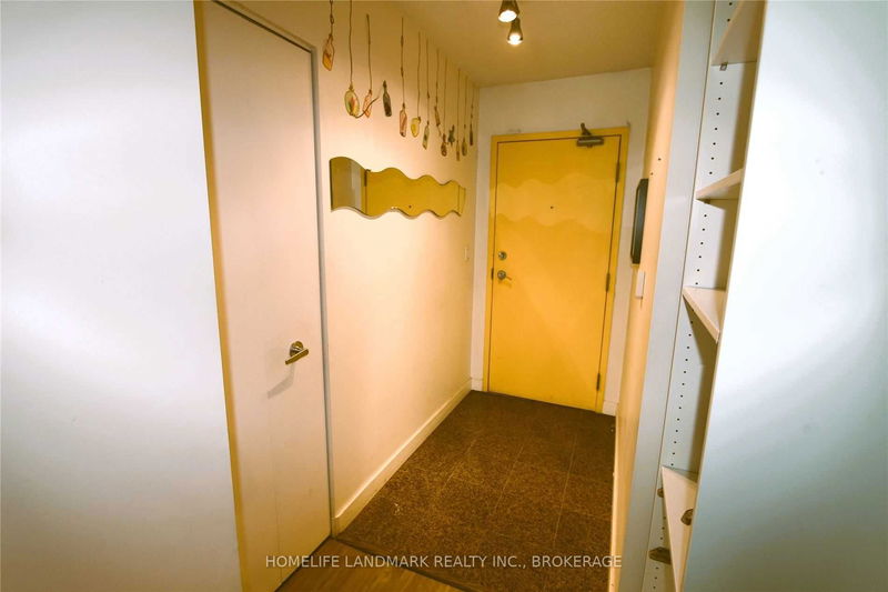 Preview image for 381 Front St #1807, Toronto