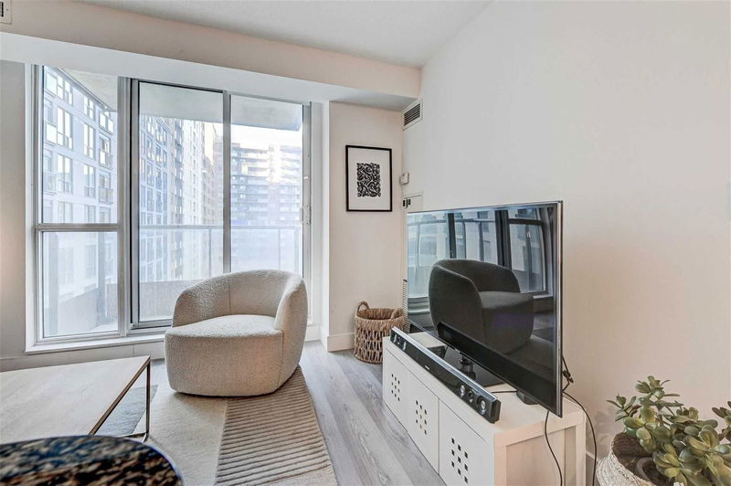 Preview image for 76 Shuter St #601, Toronto