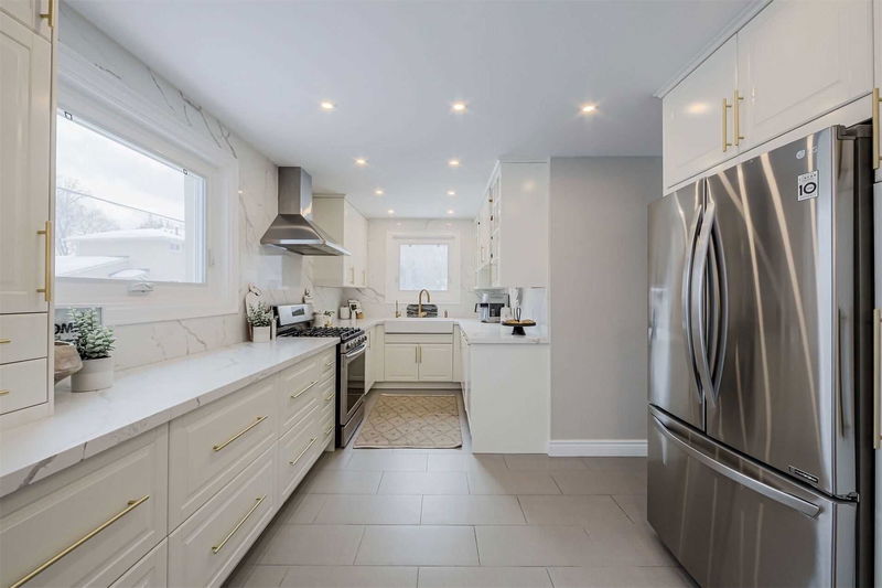 Preview image for 42 Kingland Cres, Toronto