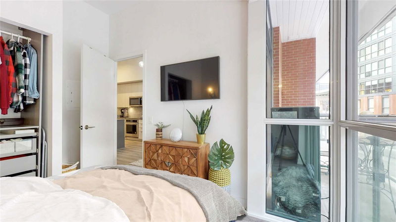 Preview image for 38 Iannuzzi St #215, Toronto