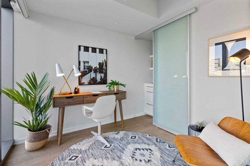 Preview image for 60 Colborne St #1705, Toronto