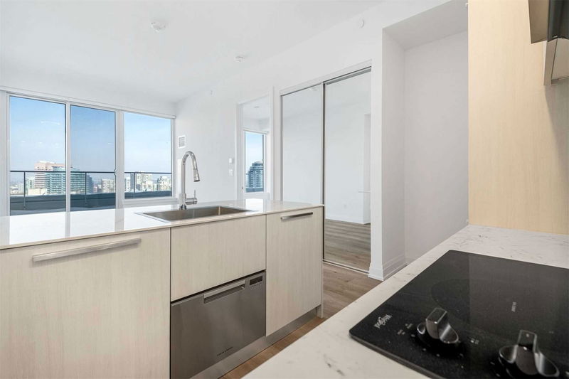 Preview image for 75 Canterbury Pl #Ph107, Toronto