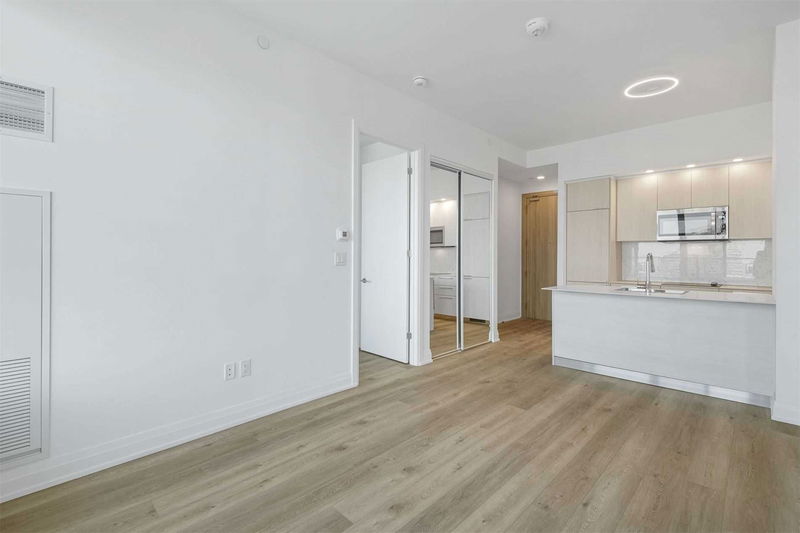 Preview image for 75 Canterbury Pl #Ph107, Toronto