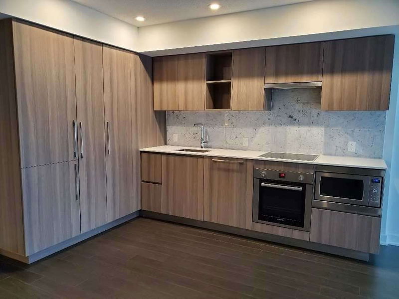 Preview image for 19 Bathurst St #1710, Toronto