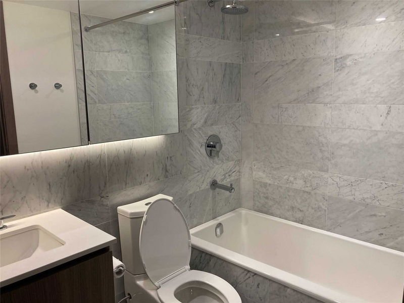 Preview image for 19 Bathurst St #1710, Toronto