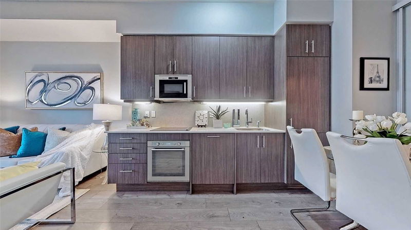 Preview image for 297 College St #503, Toronto