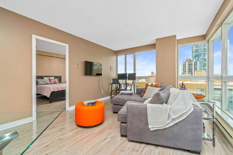 Preview image for 7 Broadway Ave #802, Toronto