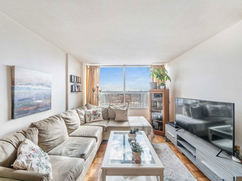 Preview image for 60 Pavane Linkway Way #1804, Toronto