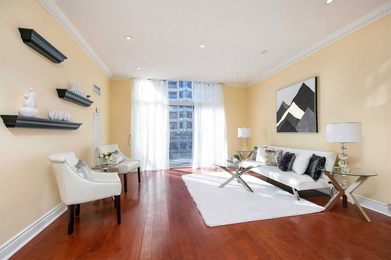 Preview image for 880 Grandview Way #Ph9, Toronto