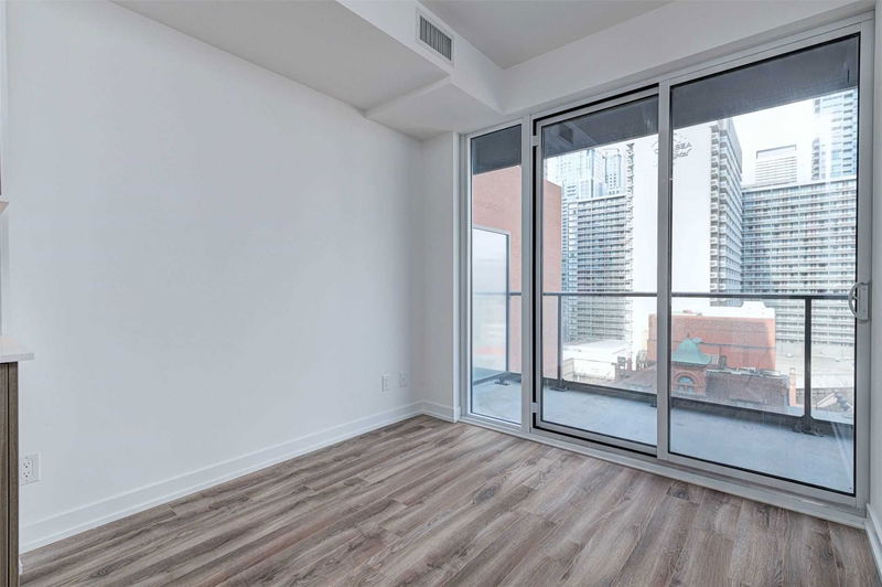 Preview image for 20 Edward St #924, Toronto
