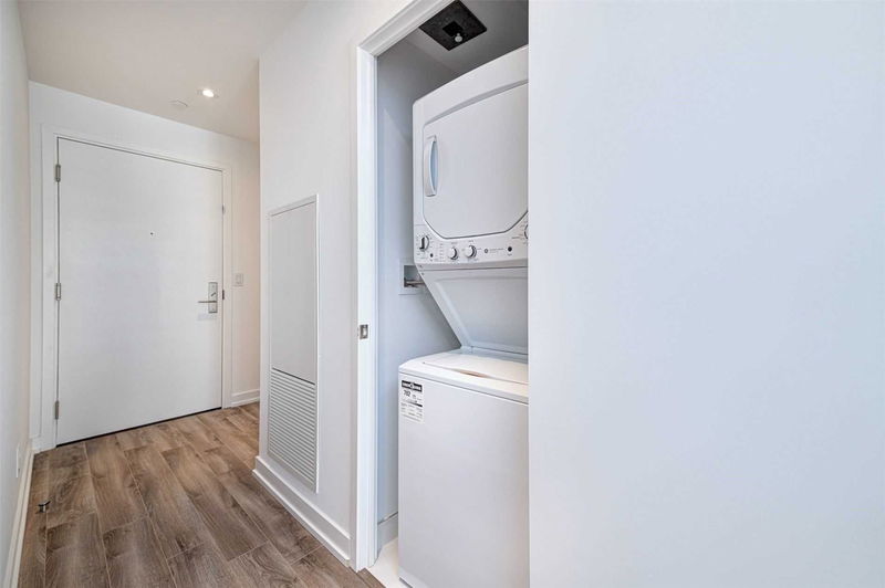 Preview image for 20 Edward St #924, Toronto