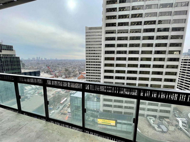 Preview image for 8 Eglinton Ave E #1303, Toronto