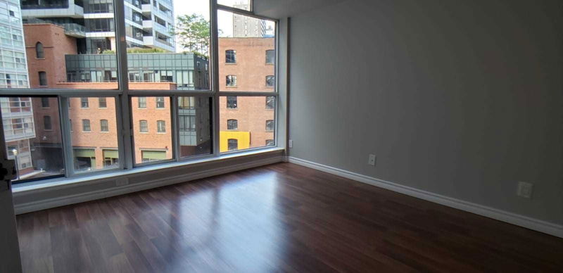 Preview image for 24 Wellesley St W #507, Toronto