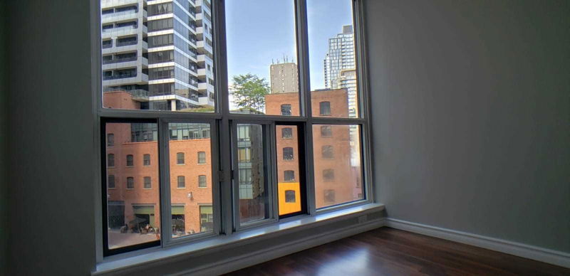 Preview image for 24 Wellesley St W #507, Toronto