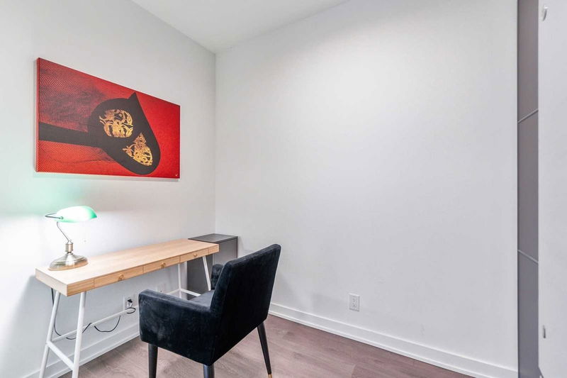 Preview image for 609 Avenue Rd #1502, Toronto