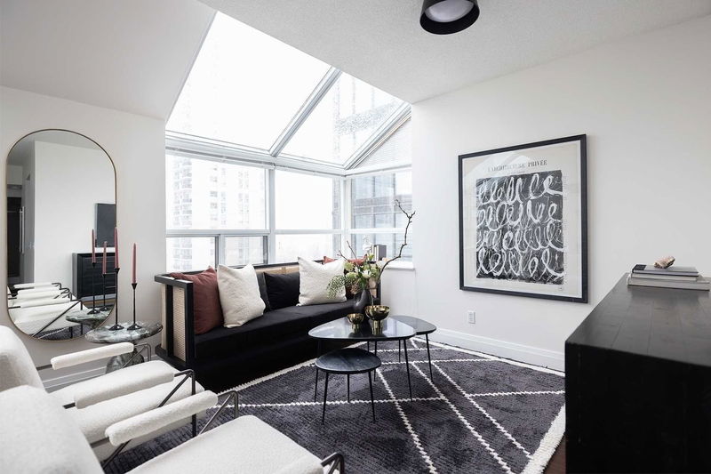 Preview image for 5 Rosehill Ave #901, Toronto