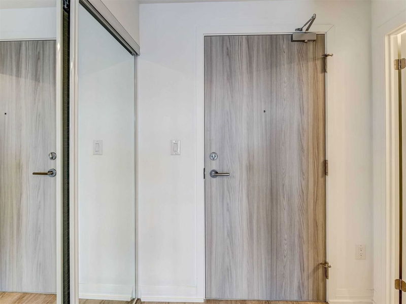 Preview image for 75 Canterbury Pl #310, Toronto