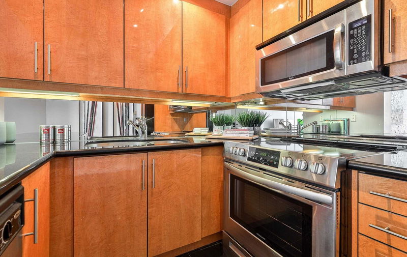 Preview image for 628 Fleet St #1609, Toronto