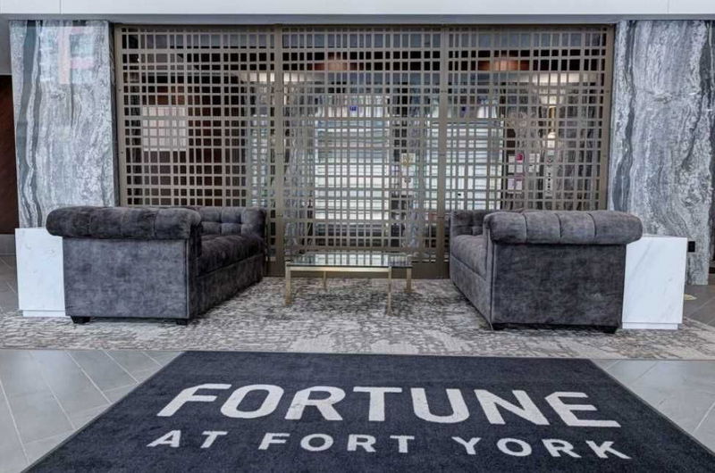 Preview image for 38 Iannuzzi St #1008, Toronto