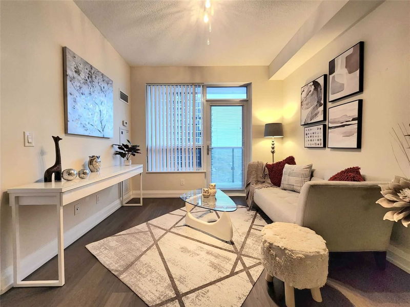 Preview image for 2 Anndale Dr #1906, Toronto