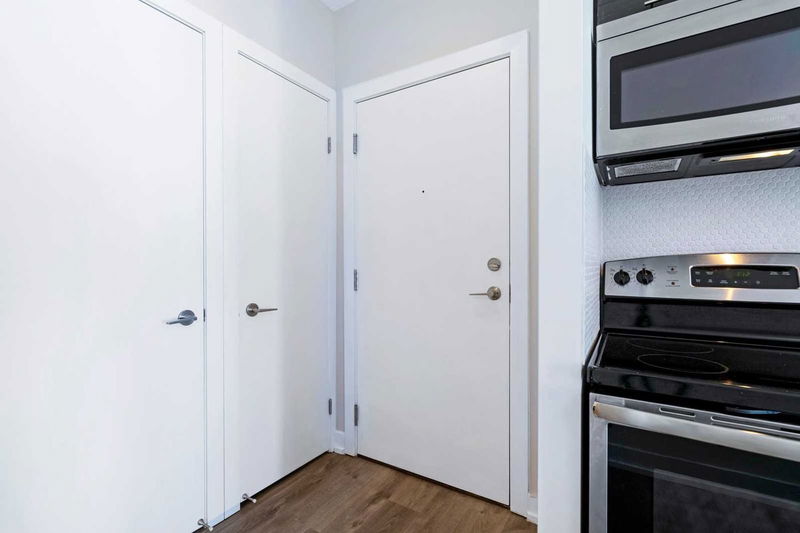 Preview image for 20 Bruyeres Mews #1605, Toronto