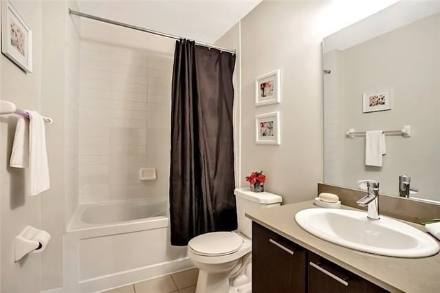 Preview image for 15 Bruyeres Mews #1401, Toronto
