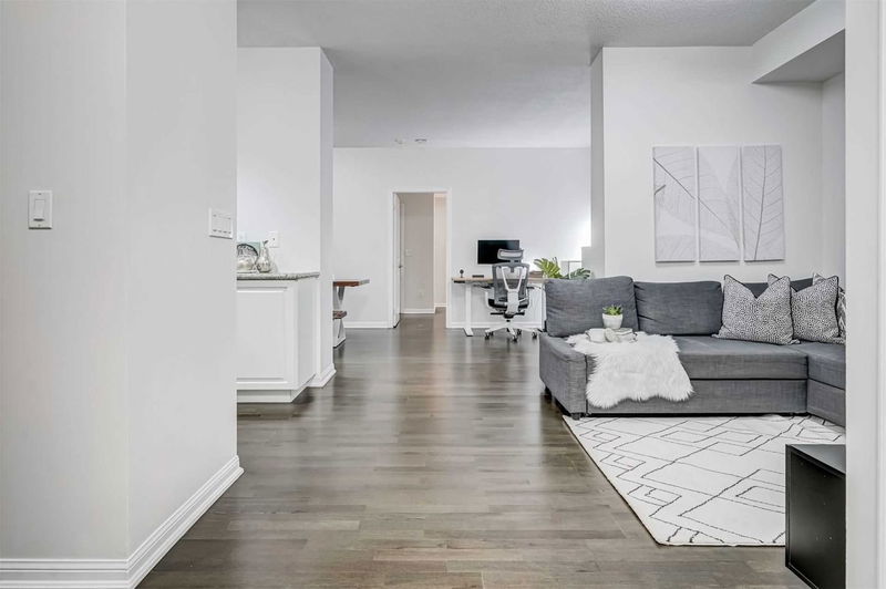 Preview image for 628 Fleet St #711, Toronto