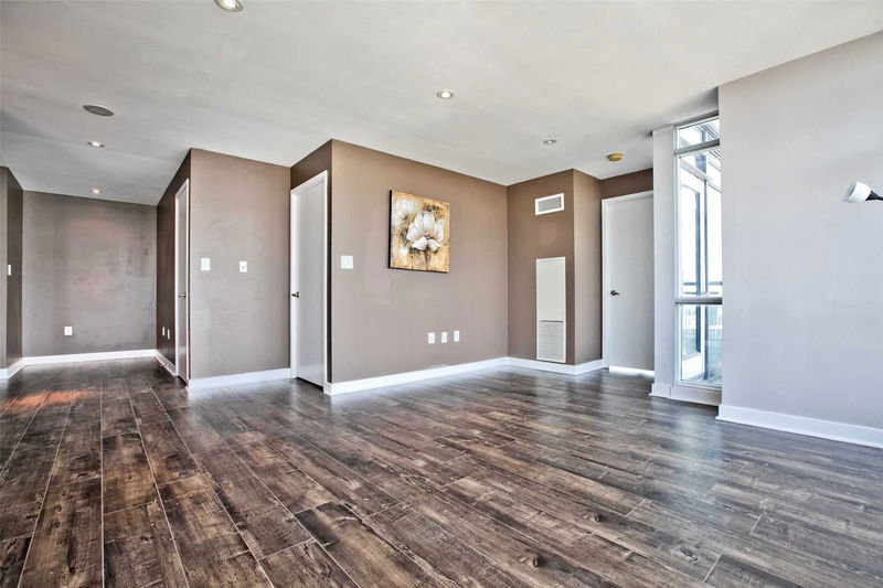 Preview image for 11 Brunel Crt #5503, Toronto