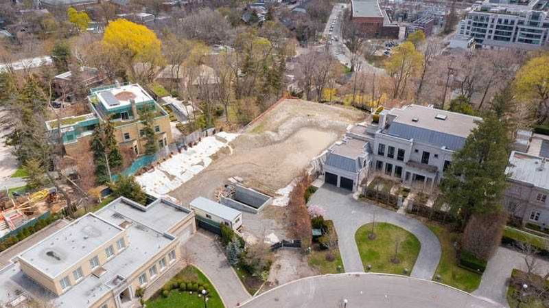 Preview image for 21 Ardwold Gate, Toronto