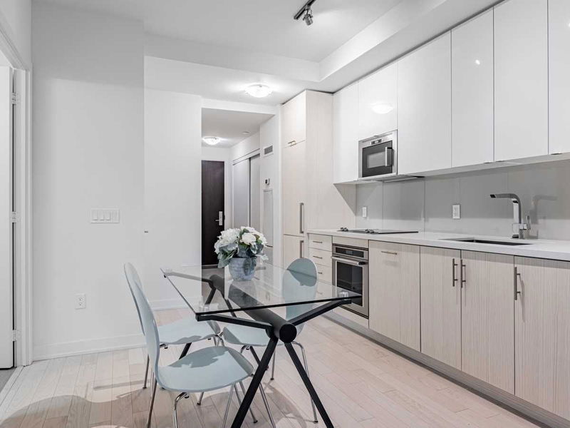 Preview image for 330 Richmond St W #1002, Toronto