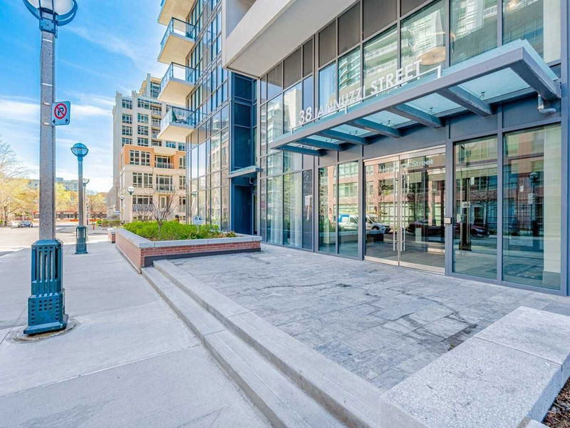 Preview image for 38 Iannuzzi St #1703, Toronto