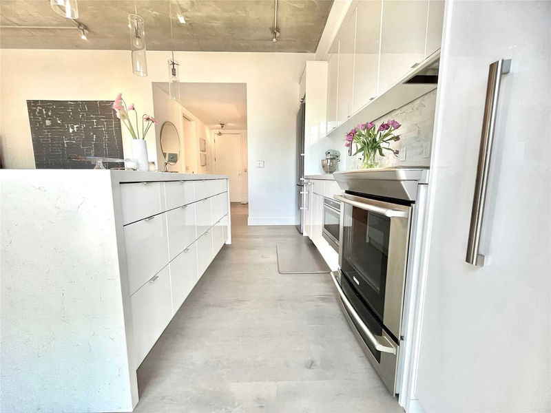 Preview image for 60 Bathurst St #505, Toronto