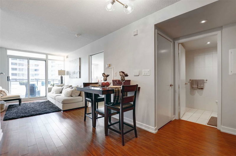 Preview image for 25 Capreol Crt #1101, Toronto