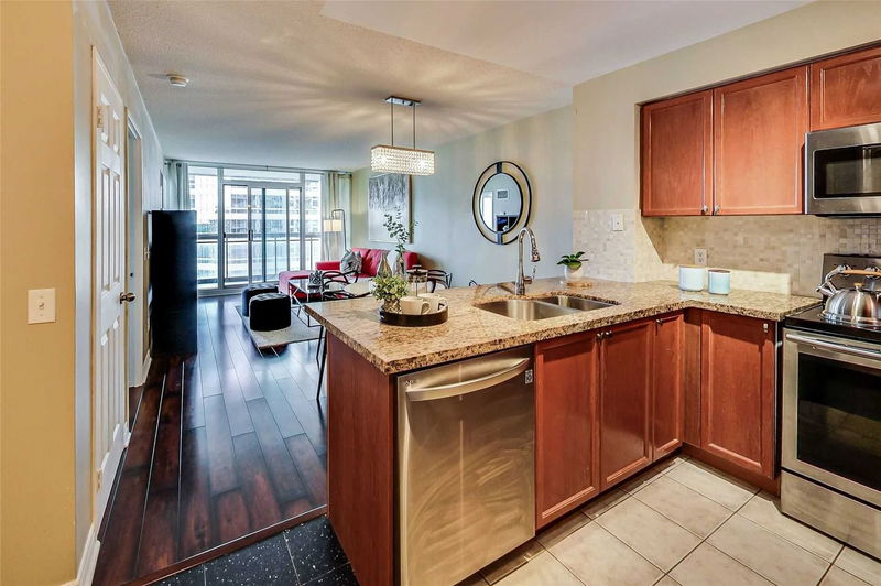 Preview image for 18 Parkview Ave #1515, Toronto