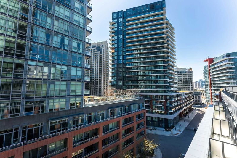 Preview image for 20 Bruyeres Mews #813, Toronto